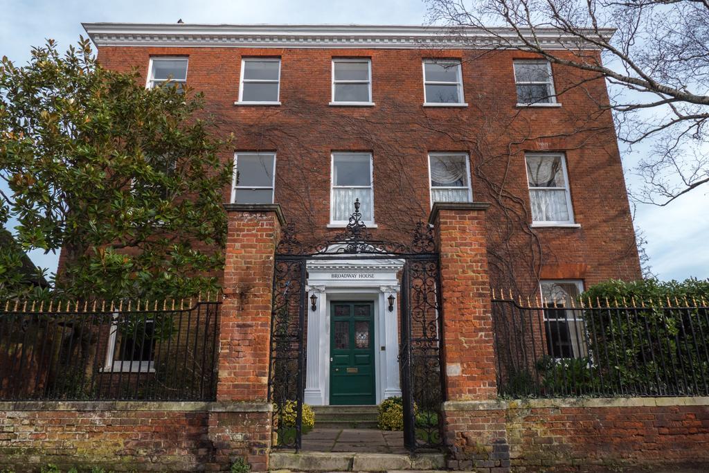 Broadway House Luxury Serviced Rooms Exeter Buitenkant foto